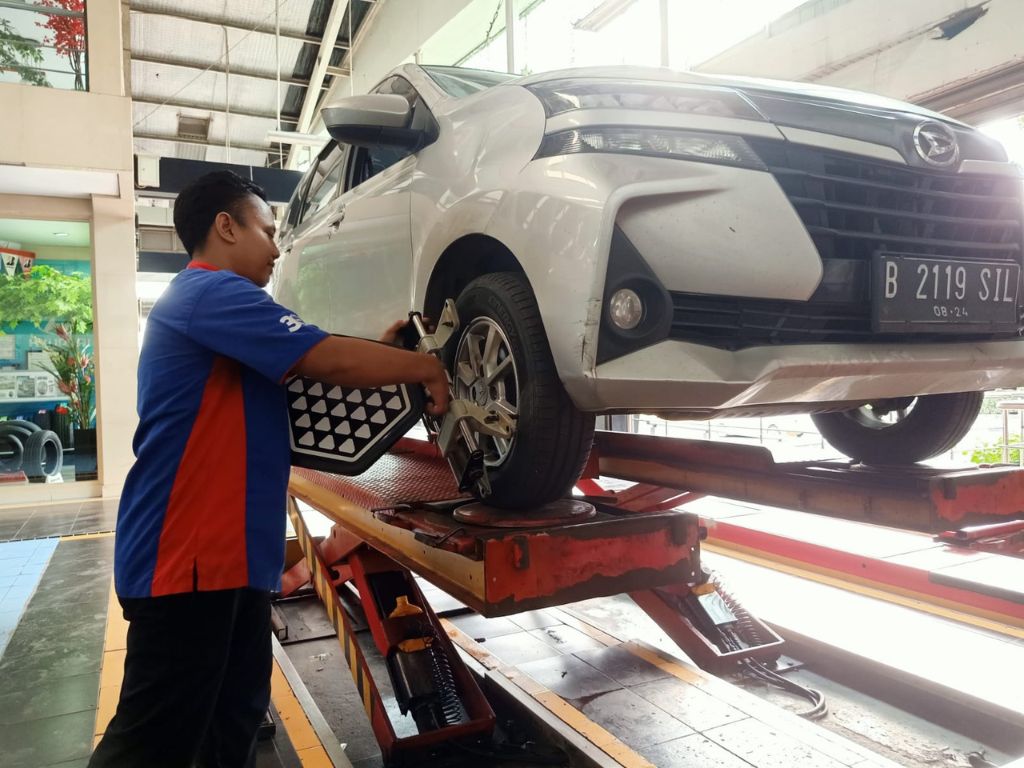 Mutiara Car Care Bengkel Spooring Terdekat Depok Terpercaya