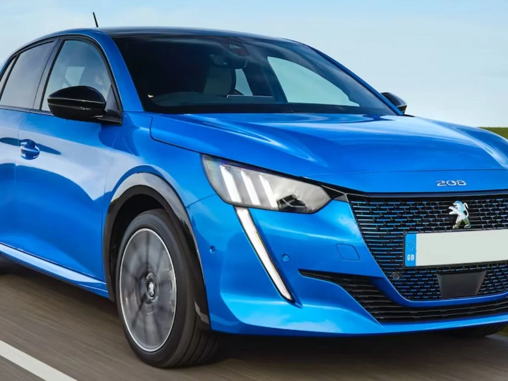 Peugeot e-208